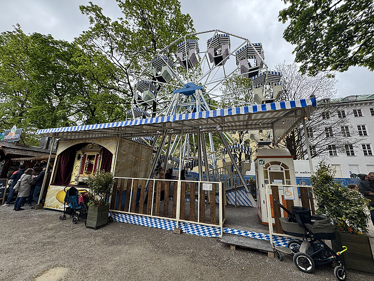 Russenrad von Willenborg auf der Maidult 2025 (©Foto: Martin Schmitz) 